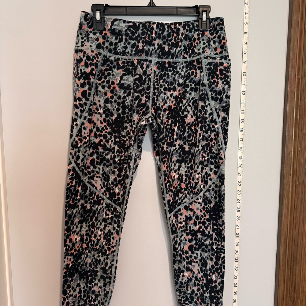 Sweaty Betty Black Gray and Pink Leopard Print Leggings
